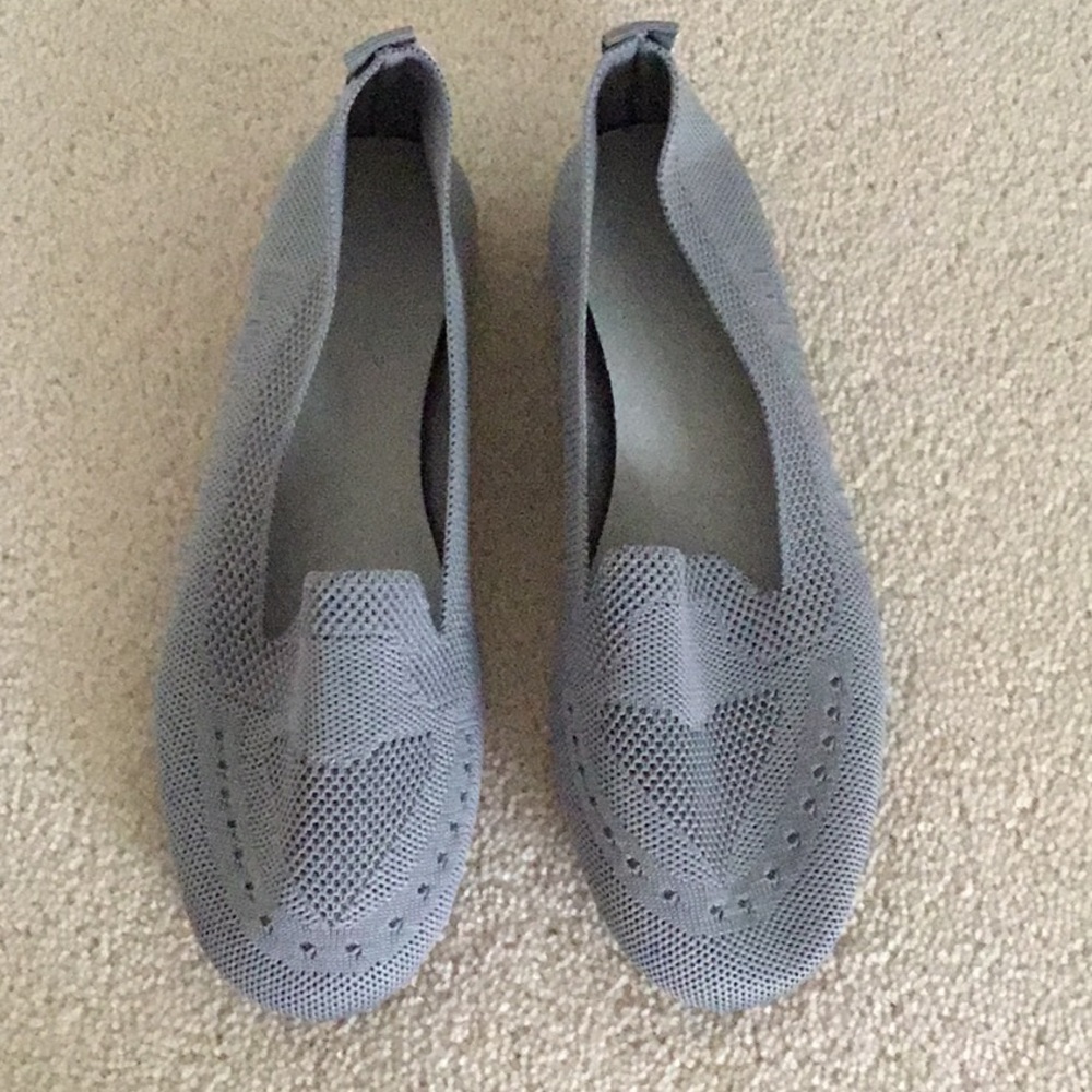 Brand new women’s flats shoes - size 39